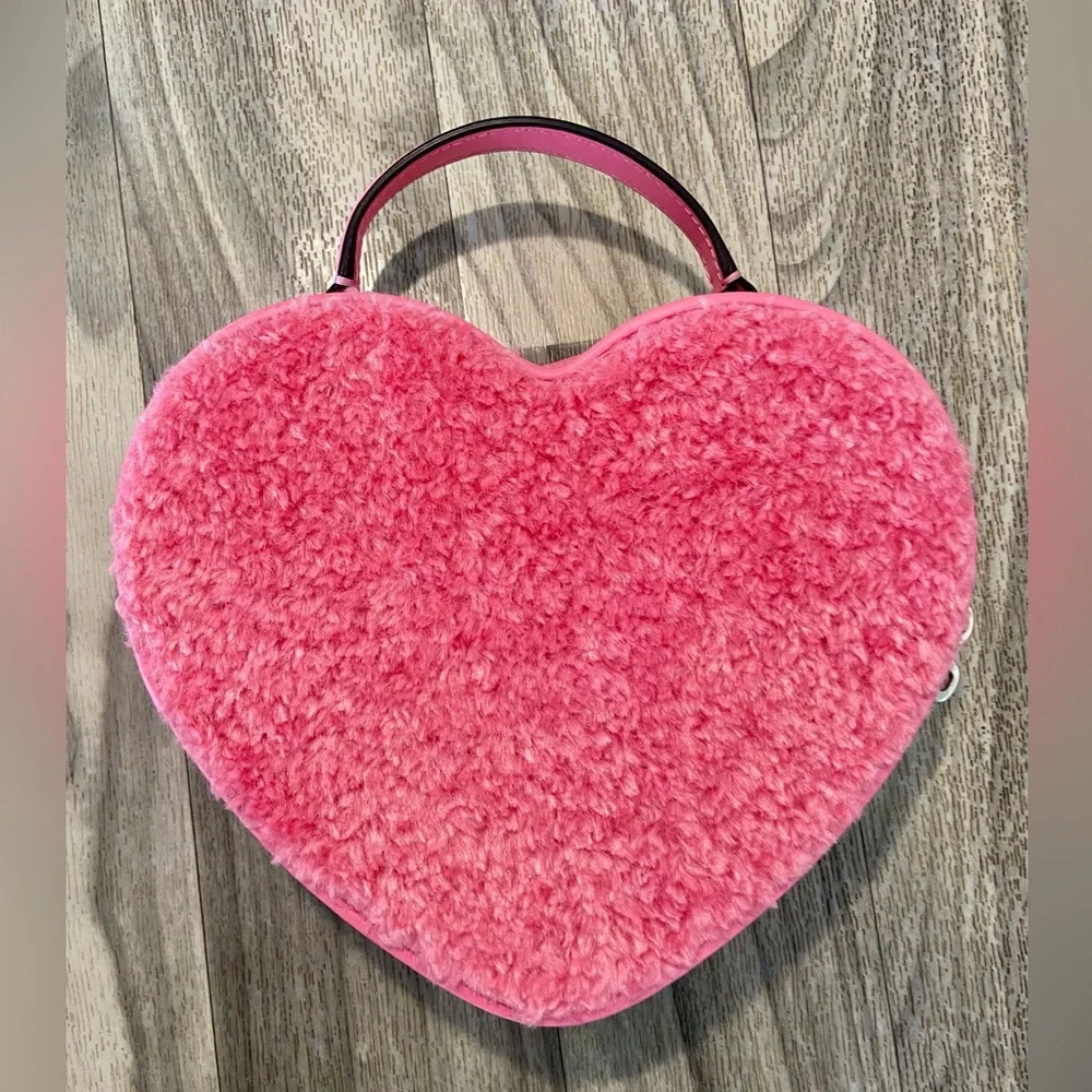 Kate Spade NWOT Love Shack Heart Crossbody!